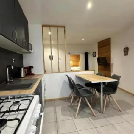 Le Repaire Sarrecrochet