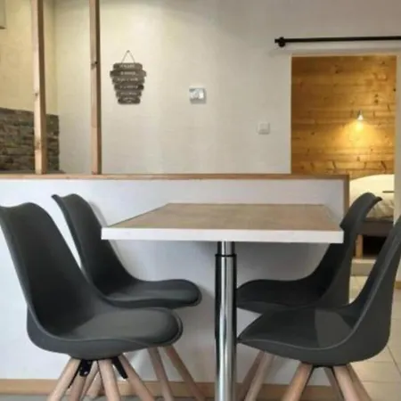 Le Repaire Sarrecrochet アパート Le Puy-en-Velay