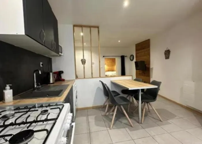 Le Repaire Sarrecrochet